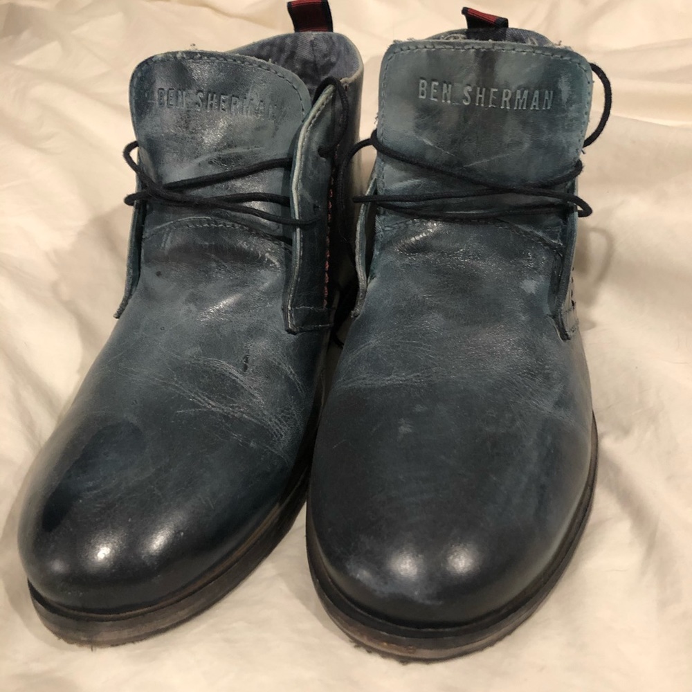 Ben Sherman Distressed Leather chukka boots